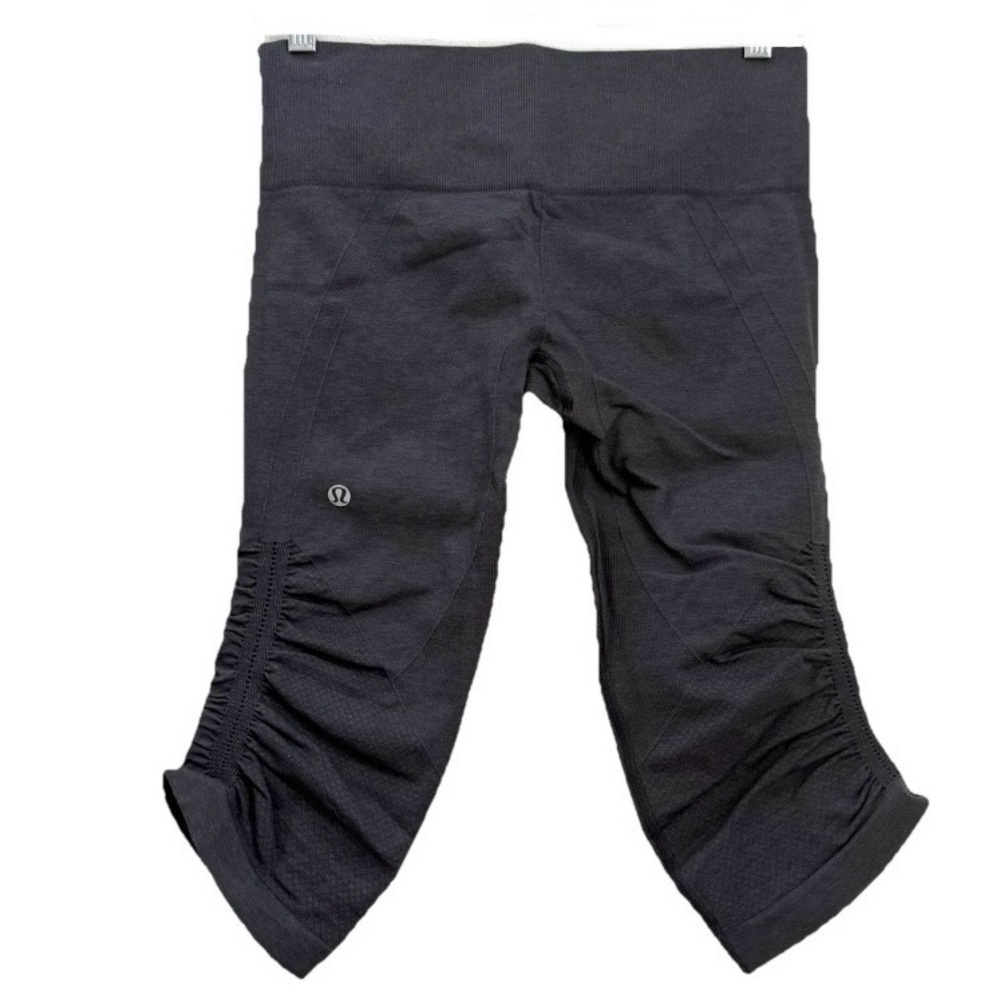 LULULEMON Athletica In The Flow Crop Leggings Size 6
